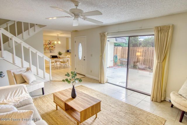 3711 Vista Oaks Circle NE, Palm Bay, FL 32905