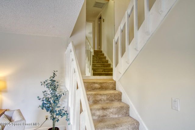 3711 Vista Oaks Circle NE, Palm Bay, FL 32905