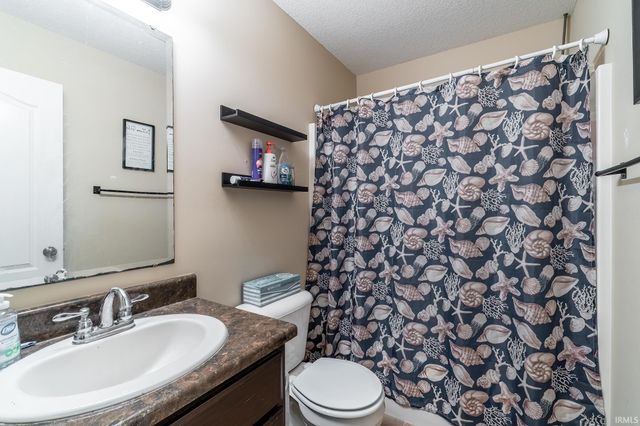 4679 Legacy Cove, Woodburn, IN 46797