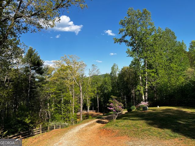221 Muscadine Road, Dahlonega, GA 30533