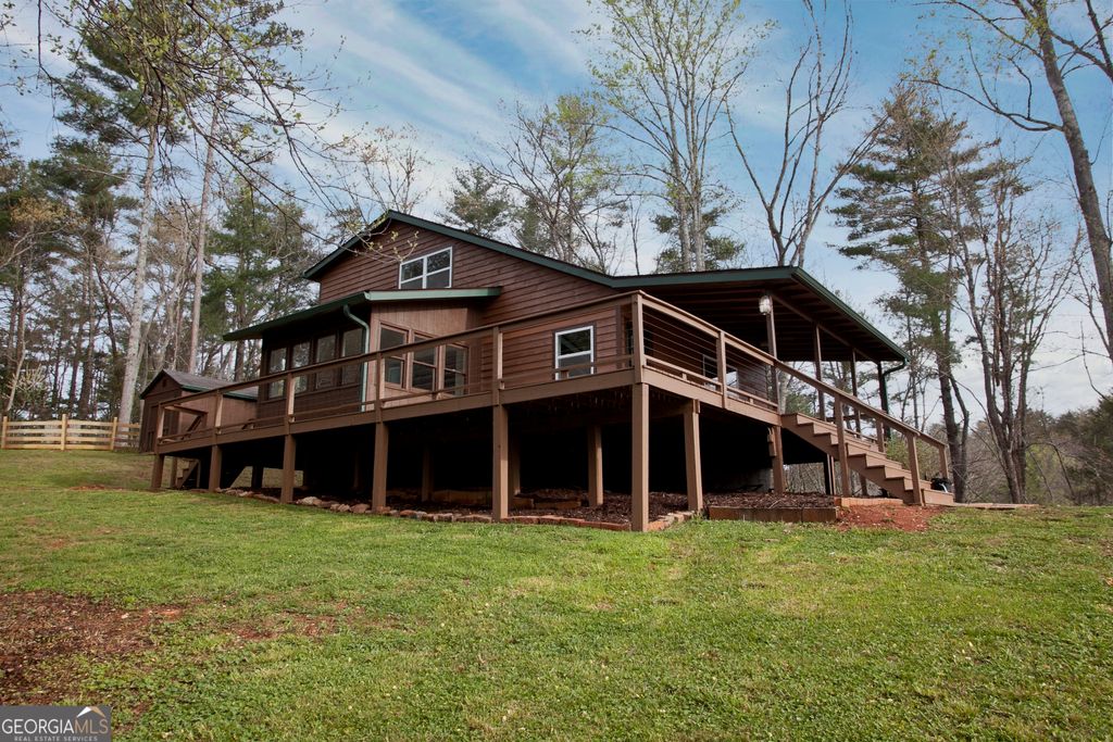 221 Muscadine Road, Dahlonega, GA 30533