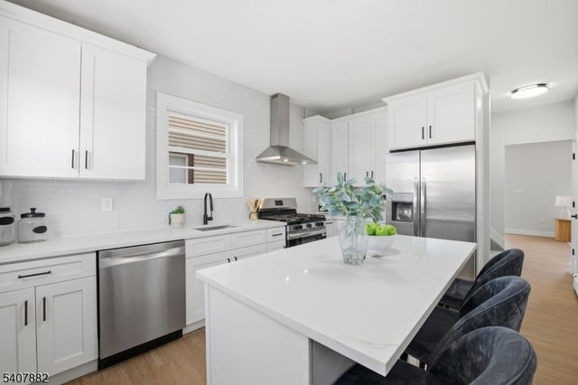 88 N 10Th St, Newark City, NJ 07107