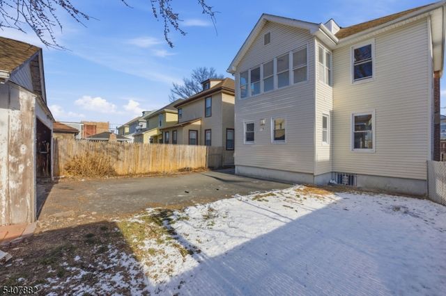 88 N 10Th St, Newark City, NJ 07107