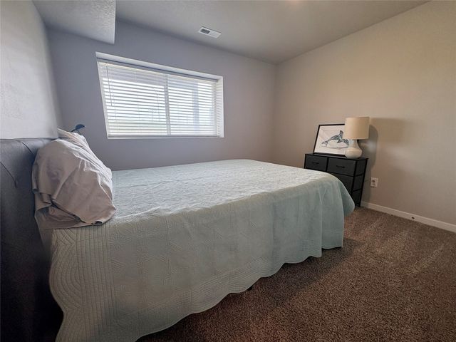 9773 Turnpoint Drive, West Des Moines, IA 50266