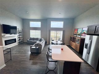 9773 Turnpoint Drive, West Des Moines, IA 50266