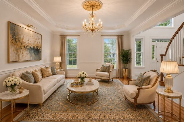 4 Summit Way, Hopkinton, MA 01748