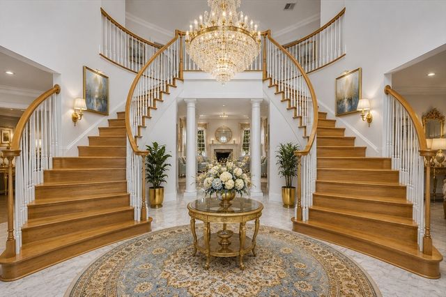 4 Summit Way, Hopkinton, MA 01748