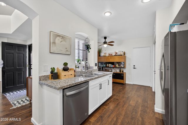 2623 N CARRIAGE Lane, Chandler, AZ 85224