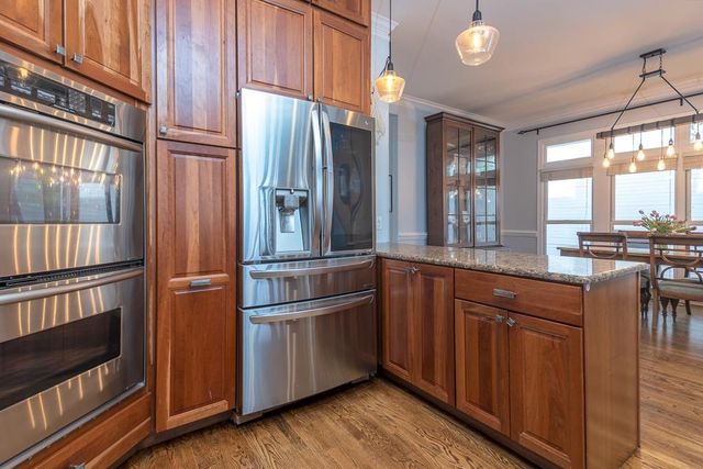 1072 ISLAND DR, Memphis, TN 38103