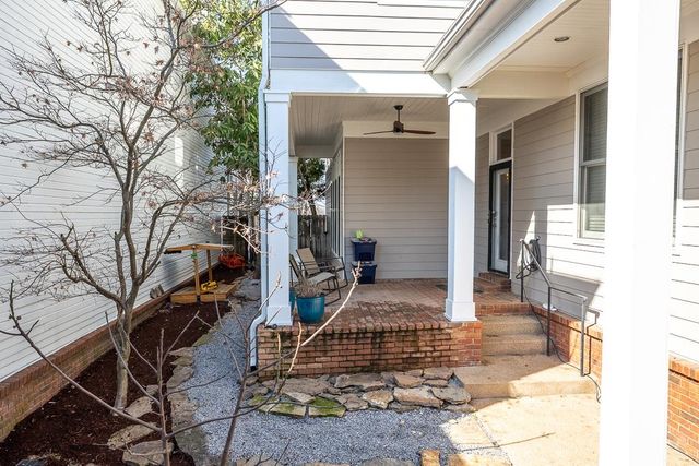 1072 ISLAND DR, Memphis, TN 38103