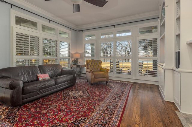 1072 ISLAND DR, Memphis, TN 38103