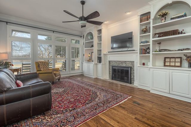 1072 ISLAND DR, Memphis, TN 38103