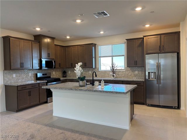 1505 Little Penguin Street, Las Vegas, NV 89138