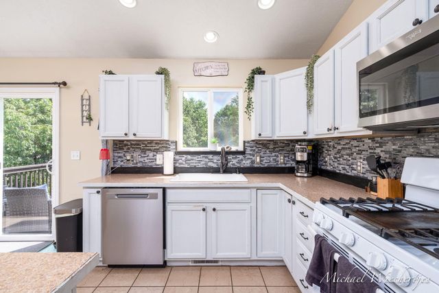 6998 Riverwood Drive, Otisco Twp, MI 48809