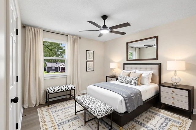 213 Creekside Dr, Clarksville, TN 37042