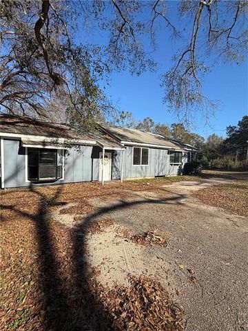 6745 Carol Plantation Road, Theodore, AL 36582