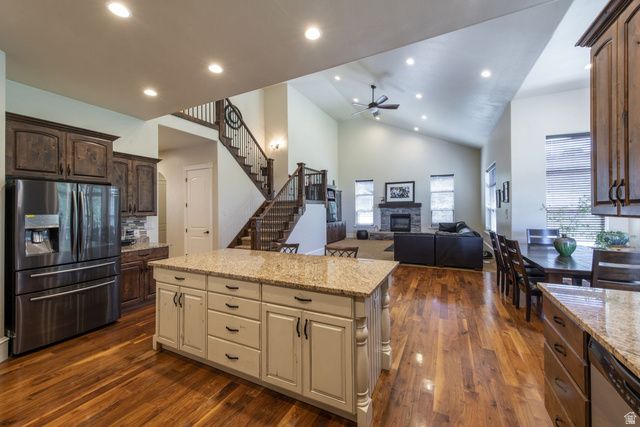 1776 S TEMPLE CT, Bountiful, UT 84010