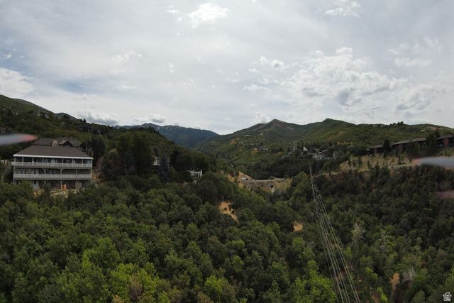 1776 S TEMPLE CT, Bountiful, UT 84010