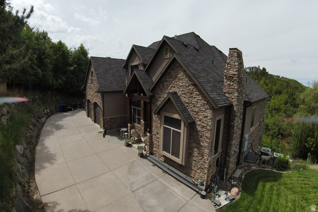 1776 S TEMPLE CT, Bountiful, UT 84010
