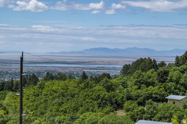 1776 S TEMPLE CT, Bountiful, UT 84010