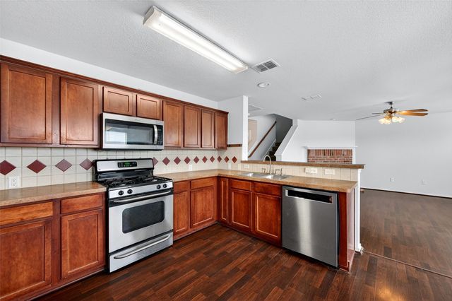 2105 Sherbrooke Court, Sherman, TX 75092