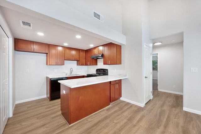 8752 Mellowdawn Way, Orangevale, CA 95662