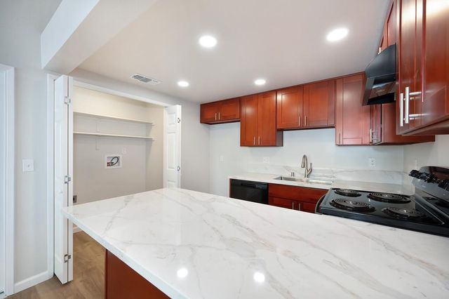 8752 Mellowdawn Way, Orangevale, CA 95662