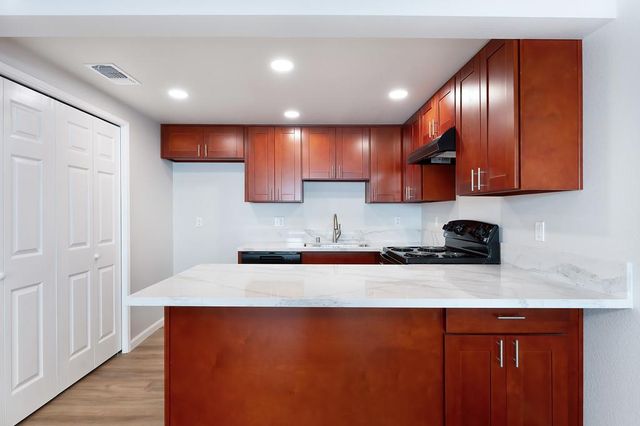 8752 Mellowdawn Way, Orangevale, CA 95662