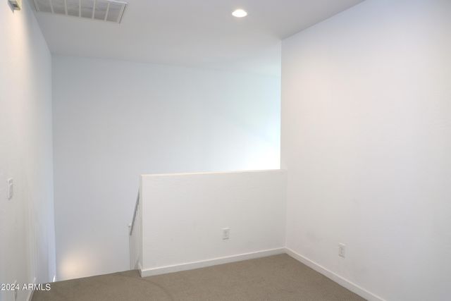 901 S SMITH Road 1059, Tempe, AZ 85281