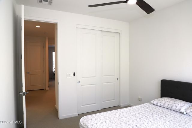 901 S SMITH Road 1059, Tempe, AZ 85281