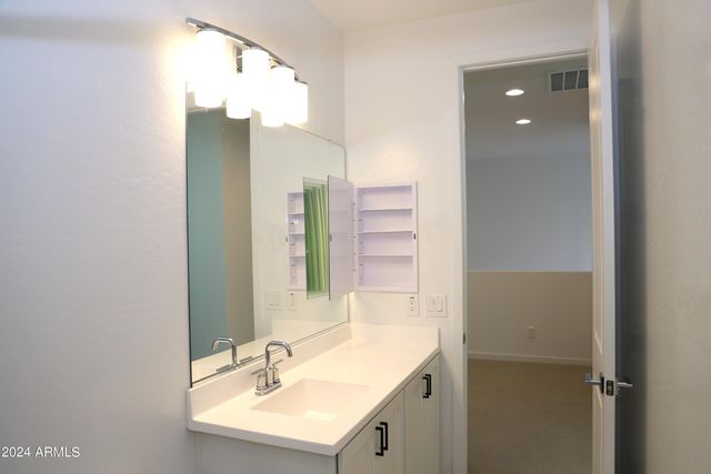 901 S SMITH Road 1059, Tempe, AZ 85281