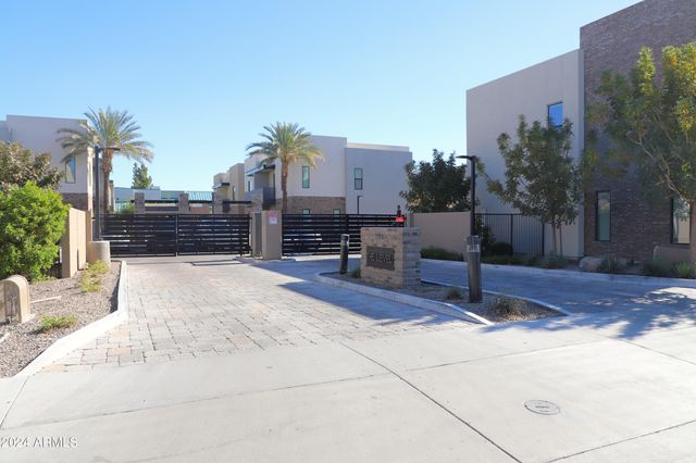 901 S SMITH Road 1059, Tempe, AZ 85281