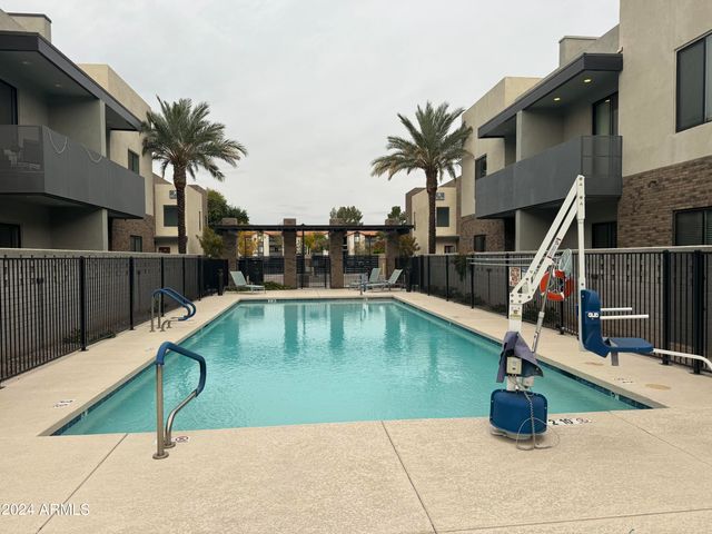 901 S SMITH Road 1059, Tempe, AZ 85281