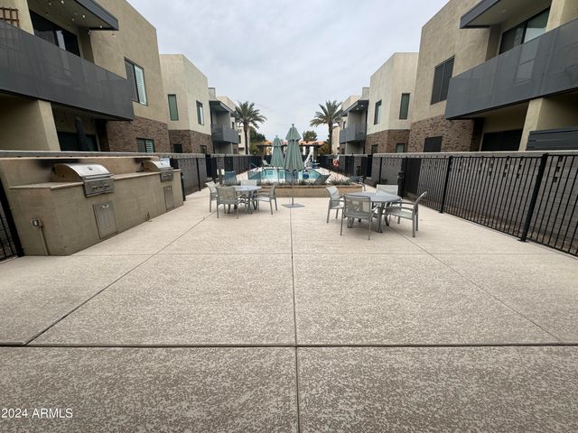 901 S SMITH Road 1059, Tempe, AZ 85281