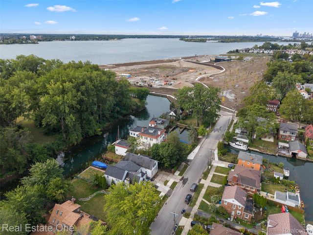 14356 Harbor Island, Detroit, MI 48215