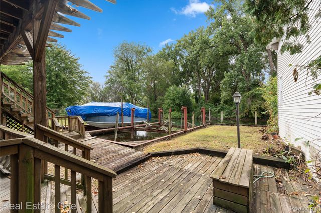 14356 Harbor Island, Detroit, MI 48215