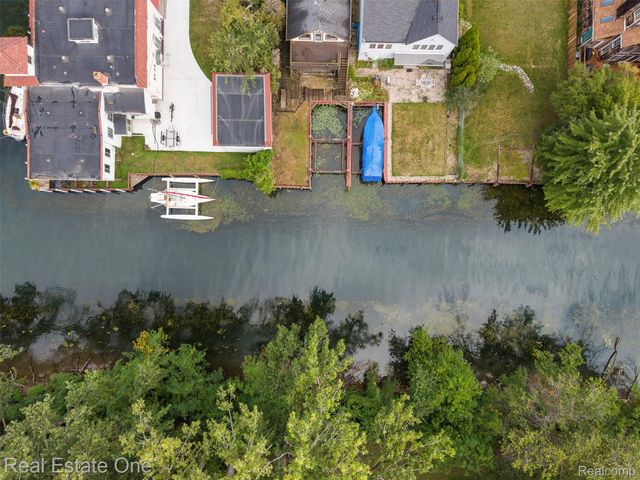 14356 Harbor Island, Detroit, MI 48215