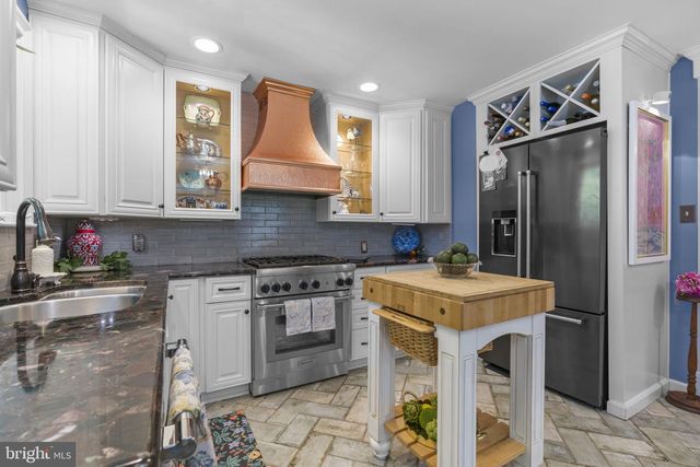 9105 DUNLOGGIN RD, Ellicott City, MD 21042