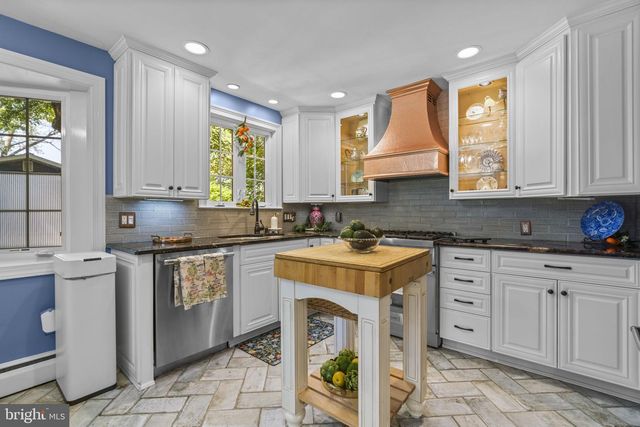 9105 DUNLOGGIN RD, Ellicott City, MD 21042