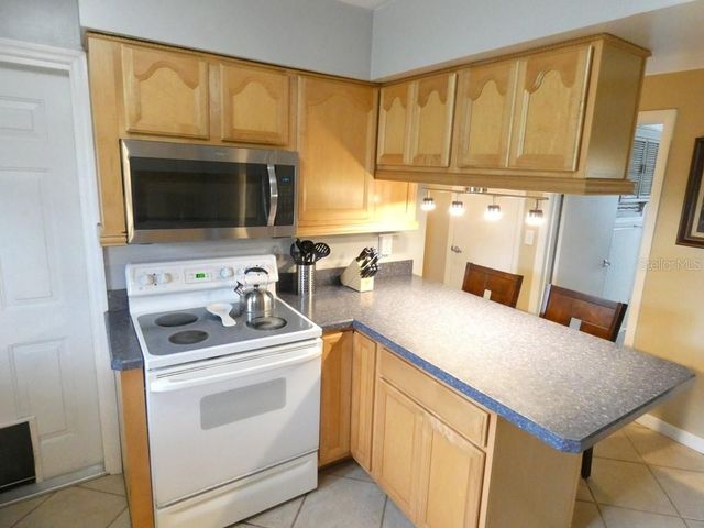 7211 TARRYTOWN DRIVE, Spring Hill, FL 34606