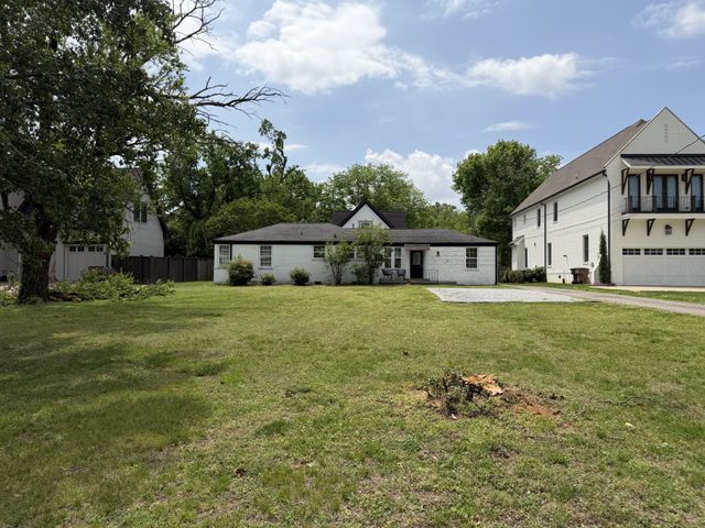 1921 Castleman Dr Unit A, Nashville, TN 37215