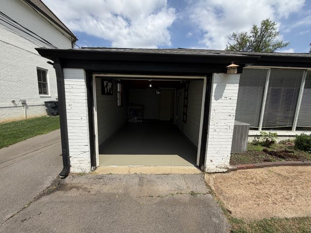 1921 Castleman Dr Unit A, Nashville, TN 37215