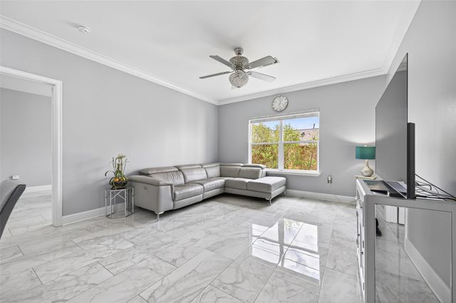 2203 Dorrington Street 207, Houston, TX 77030