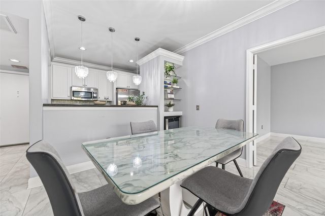 2203 Dorrington Street 207, Houston, TX 77030