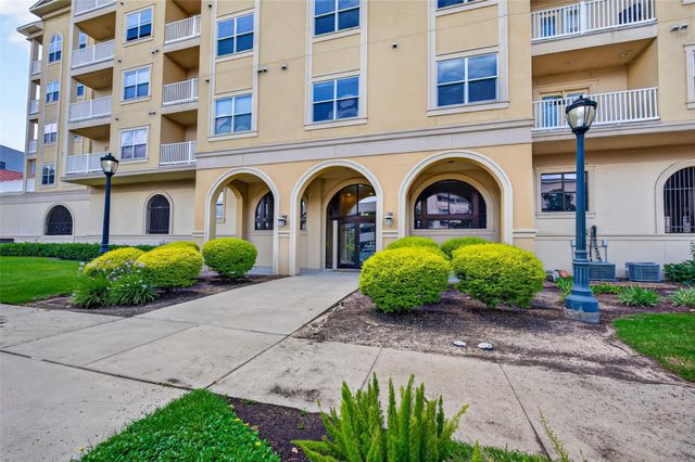 2203 Dorrington Street 207, Houston, TX 77030