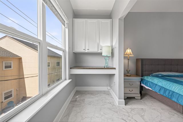2203 Dorrington Street 207, Houston, TX 77030