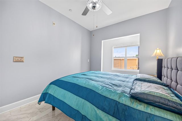 2203 Dorrington Street 207, Houston, TX 77030