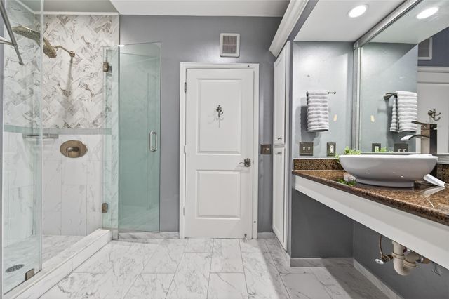 2203 Dorrington Street 207, Houston, TX 77030