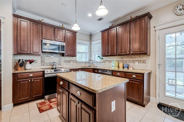 23 Macbeth Court N, Richmond Hill, GA 31324