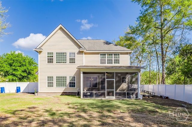 23 Macbeth Court N, Richmond Hill, GA 31324